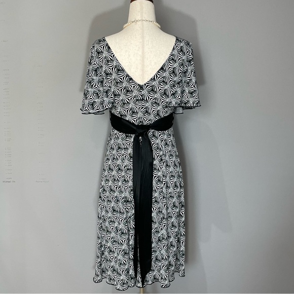My Michelle Fit and Flair Midi Dress Size M Black with White Print Waist Sash - Picture 4 of 12